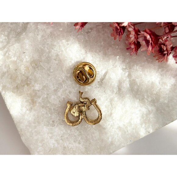 Vintage Gold Toned Elephant & Double Horseshoe Lucky Pin / Brooch - Picture 6 of 7